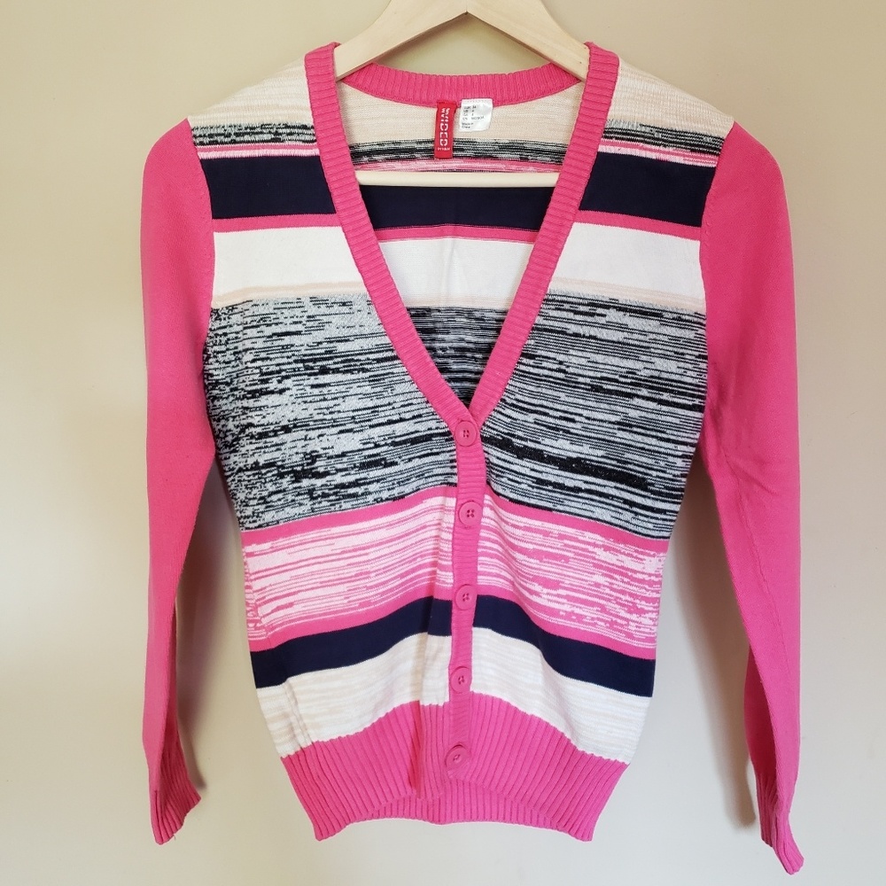 Divided by H&M Knit V-Neck Button Up Cardigan